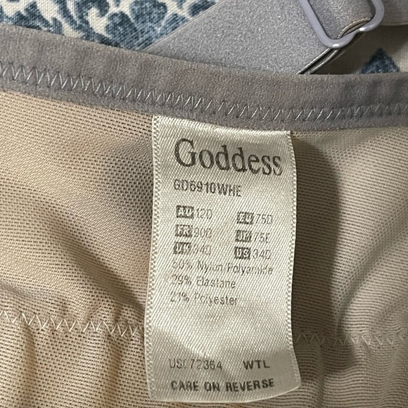 Goddess Sports Bra Full Coverage 34D - Picture 3 of 4